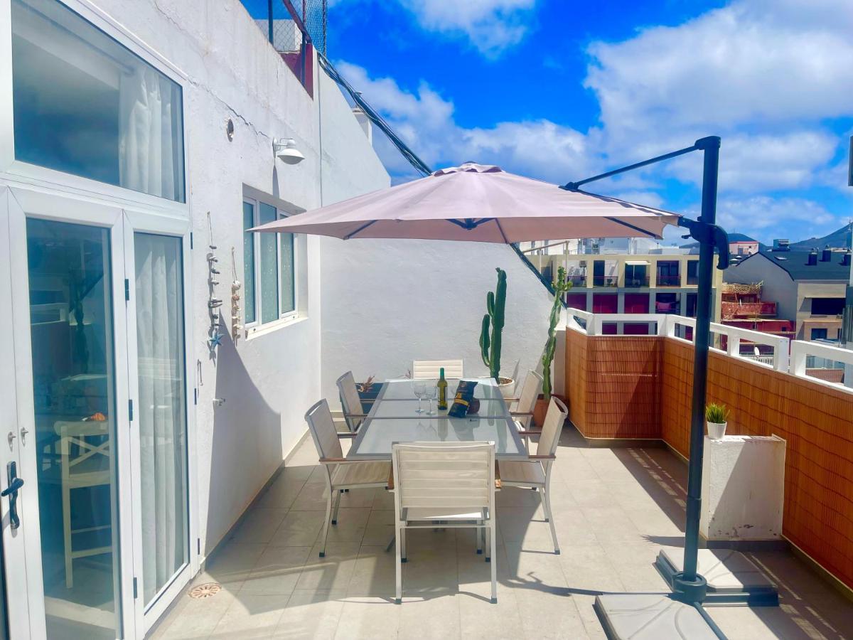 Sunny Terrace Apartment - Housity