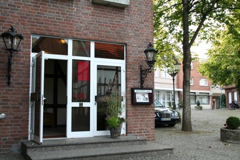 Hotel Hubertus - Housity
