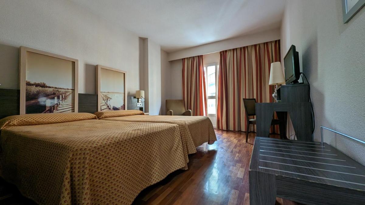 Hotel Santa Cecilia - Housity