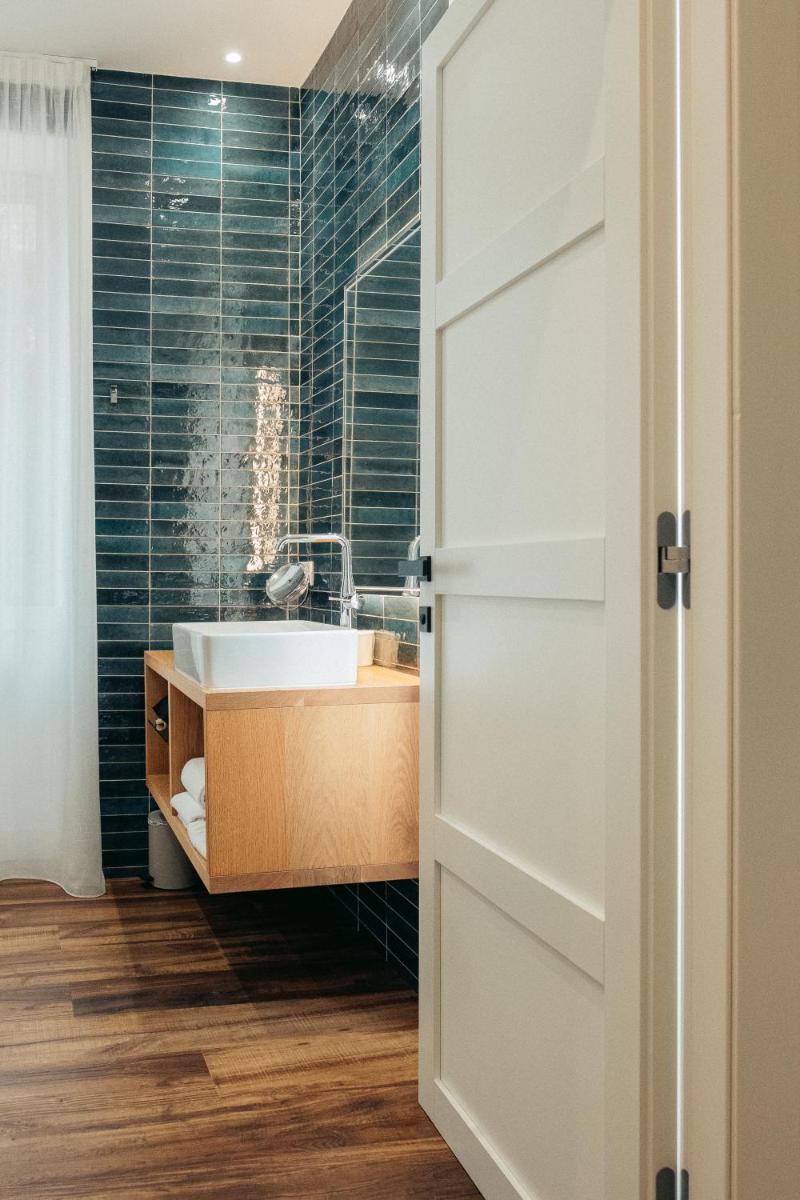Salle de bains dans l'établissement Hôtel Casale Olmia