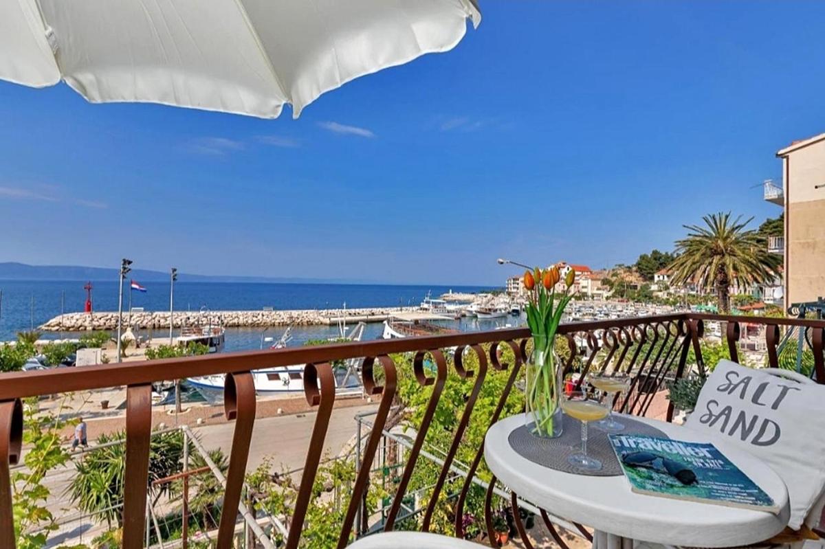 Apartments and rooms by the sea Podgora, Makarska - 2623 - Housity