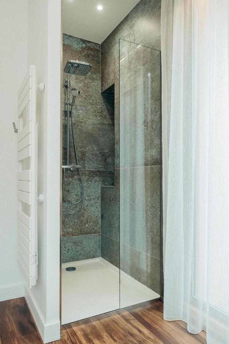 Salle de bains dans l'établissement Hôtel Casale Olmia