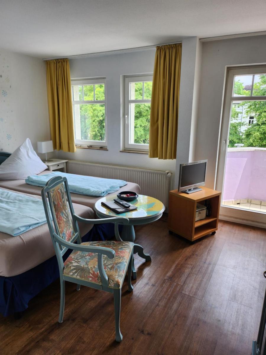Hotel Willert - Housity
