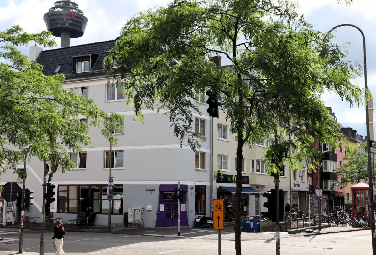 Weltempfänger Backpacker Hostel - Housity