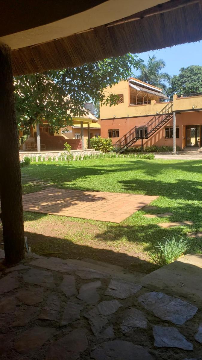 Secrets Guest House Entebbe - Hizvo
