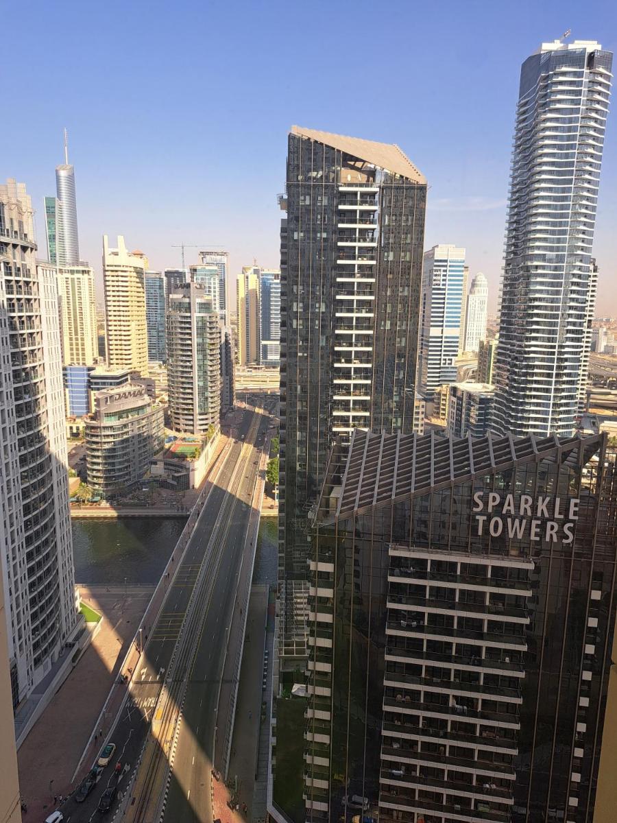 Suitetrails - Happy Holiday Dubai beach jbr