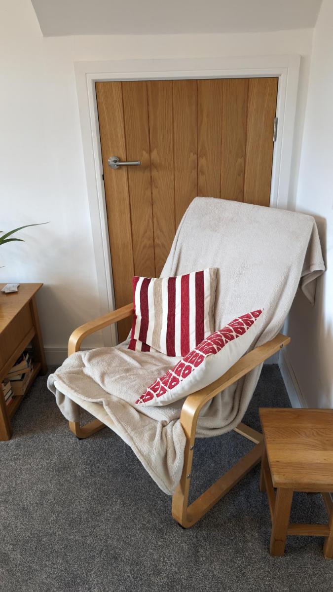 Chy Lowen Private rooms with kitchen, dining room and garden access close to Eden Project & beaches - Housity