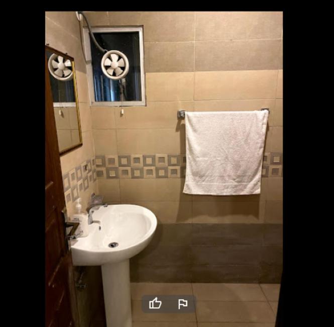 Evergreen Inn - Housity