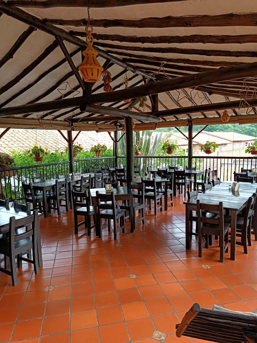 Hotel Campestre Casona del Camino Real - Housity