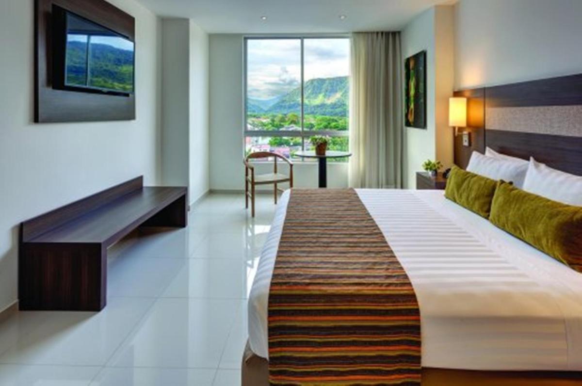 Hotel Estelar Yopal - Housity