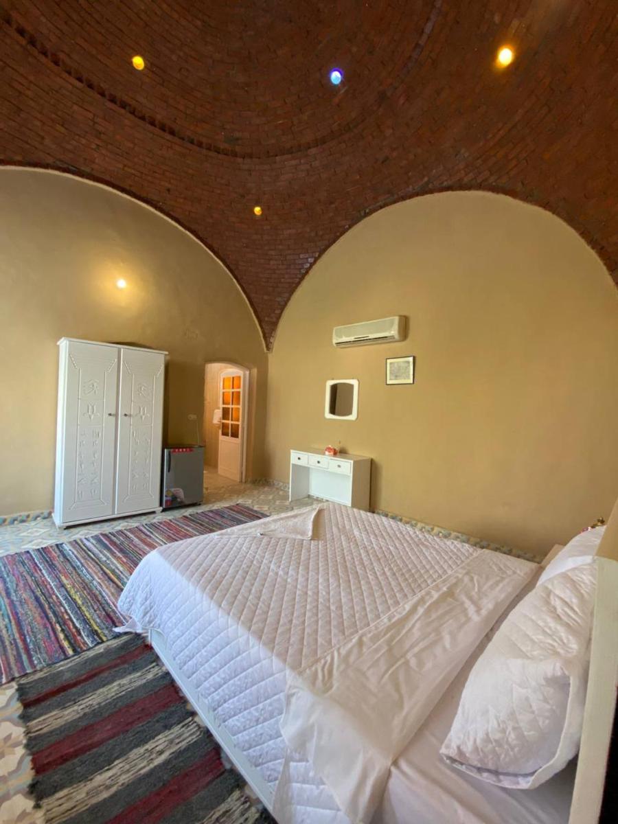 Sekhmet Retreat Centre - Housity