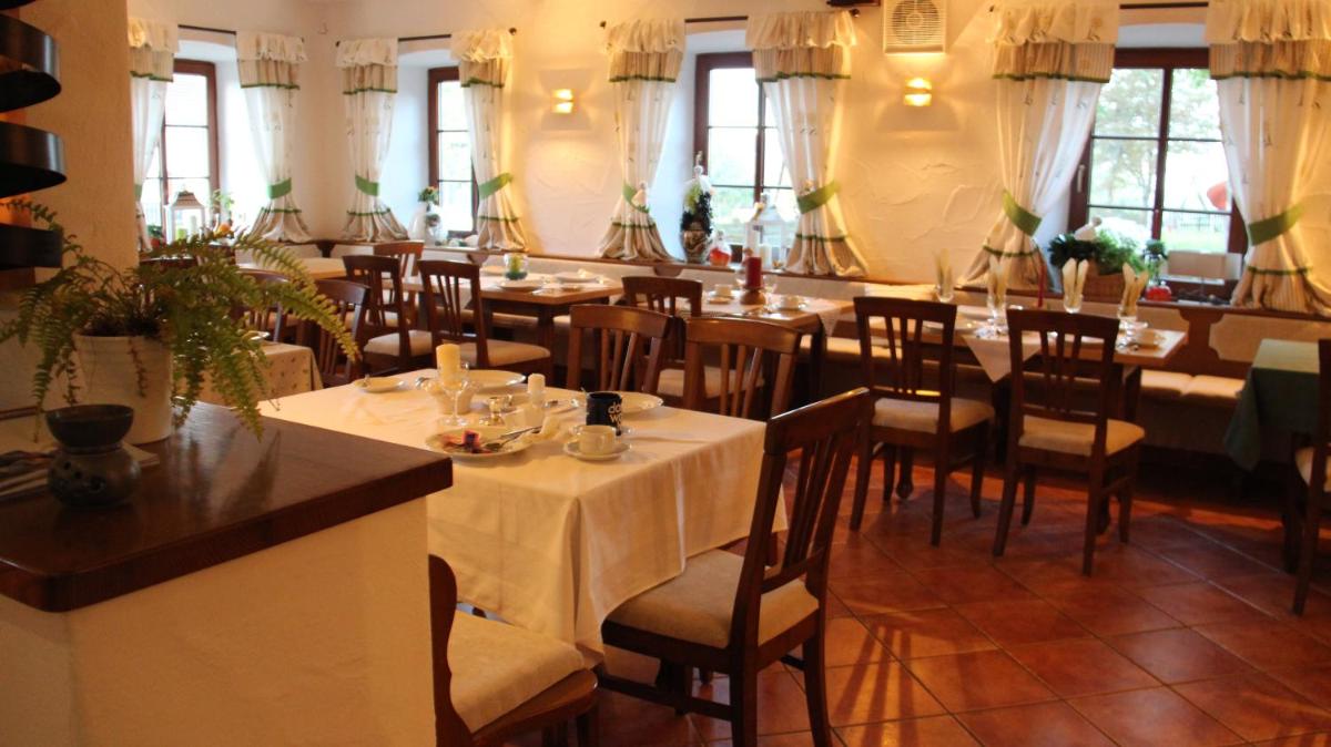 Hotel Alpenblick - Housity