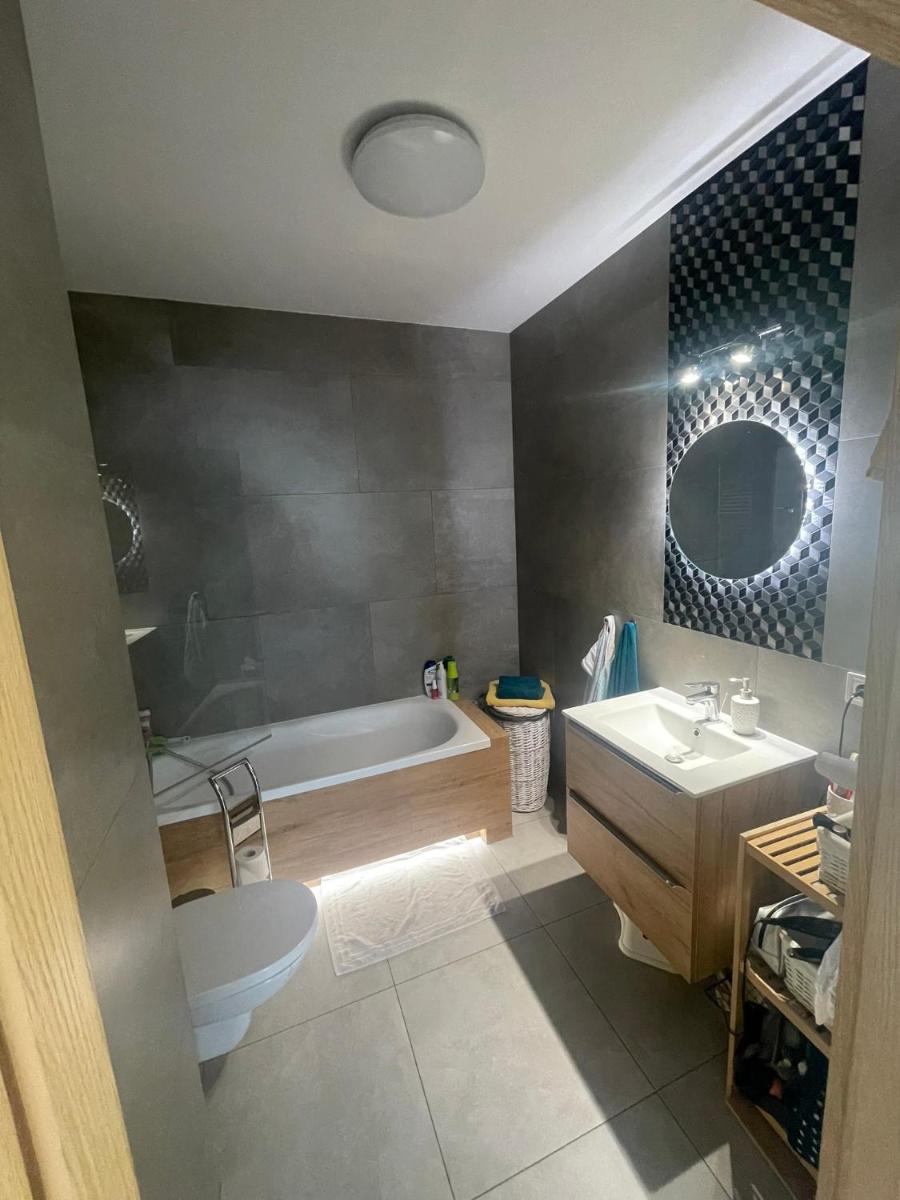 Apartamenty Kościuszki - faktury VAT - Klimatyzacja - Parking - Housity