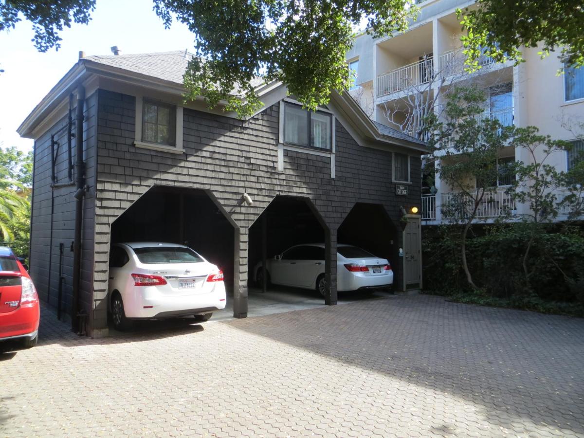 Cowper Inn - Housity
