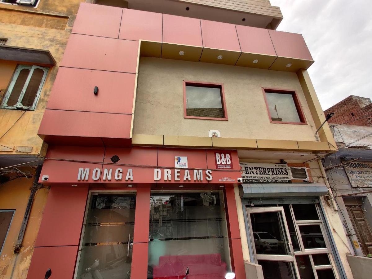 Monga Dreams 120 meters from Golden temple - Housity