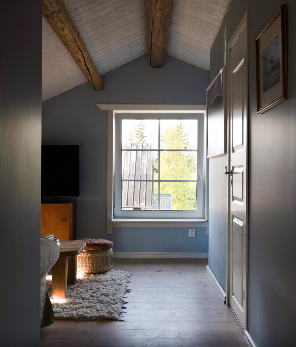 Lovely cabin with a beautiful view over Byske river - Housity