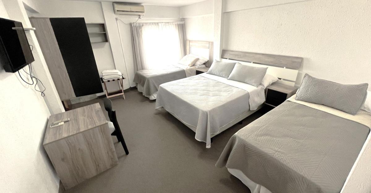 Hotel Plaza Formosa - Housity