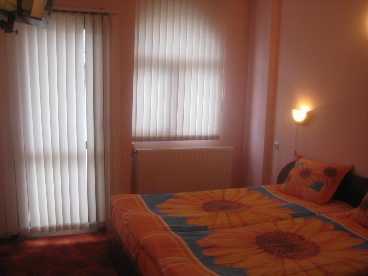 Aseva House Guest house - Housity