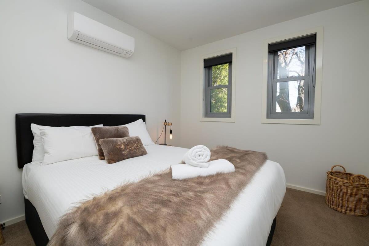 The Endsleigh -1 Bedroom Villa, Free Wifi, Near CBD - Housity