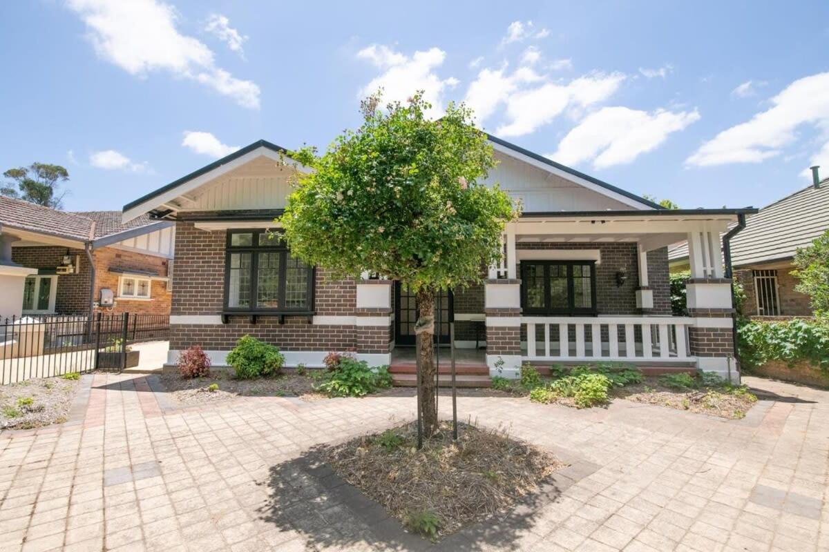 Summer House - Housity