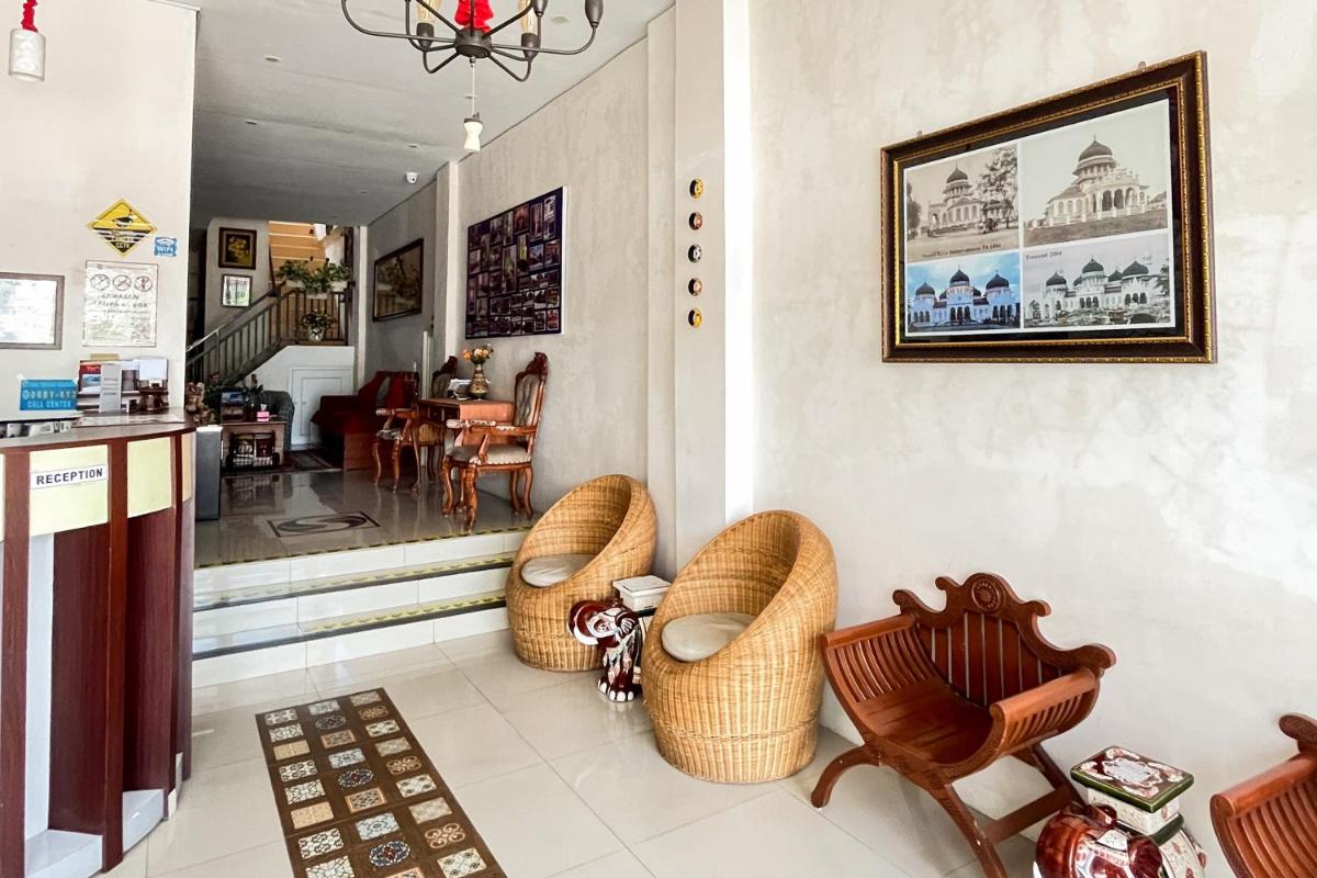 Urbanview Poma Hotel - Housity