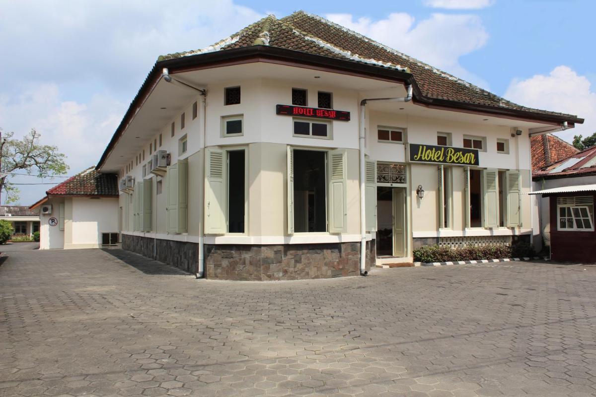 Hotel Besar Purwokerto - Housity