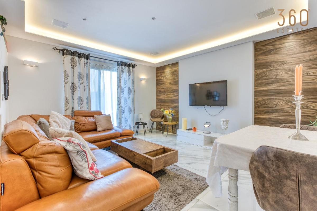 Lovely Home with private backyard in Swieqi & BBQ by 360 Estates - Housity