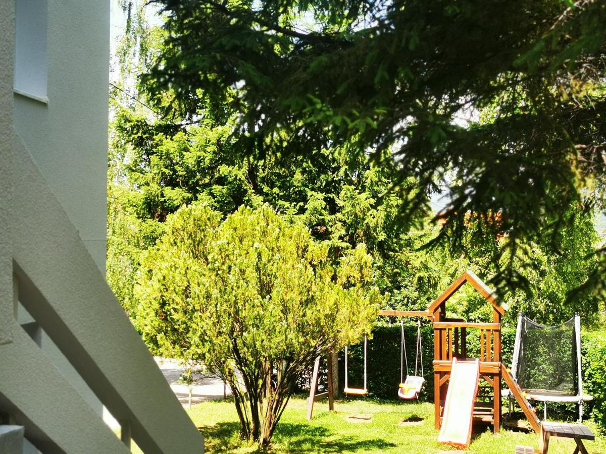 Vila Breza - Housity