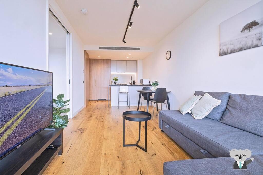 KozyGuru South Melbourne Prefect Apartment - Housity