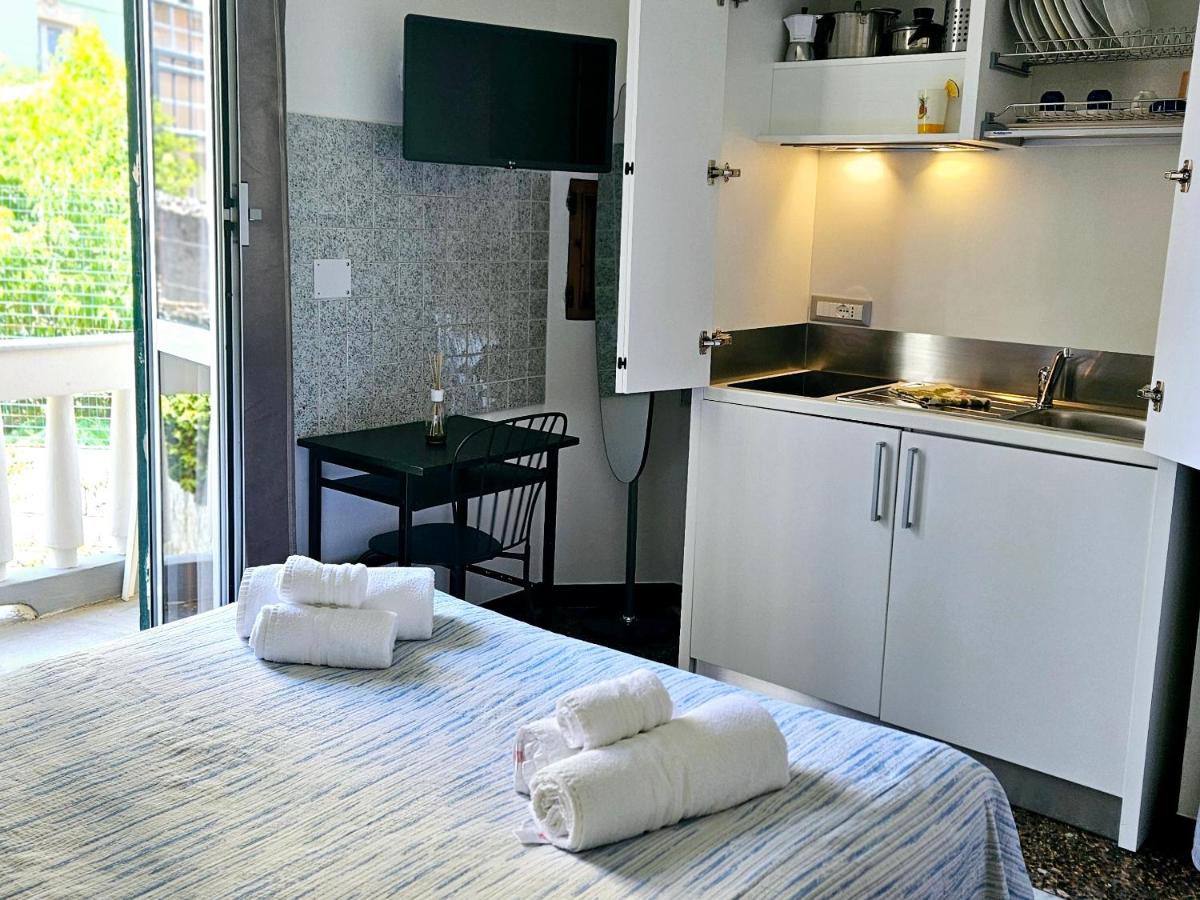 Affittacamere House LeoMar di Sara - Gaslini - Housity