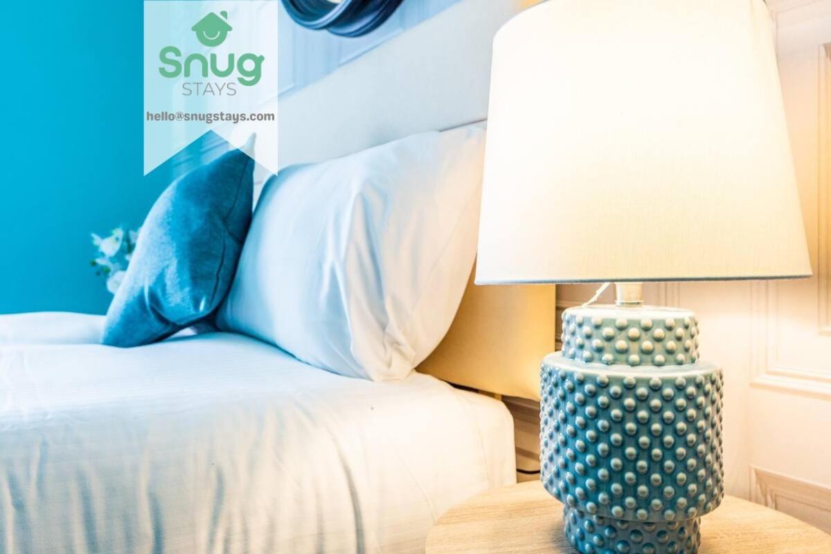 Oswalds House with Free Parking Ideal for Contractors and Families - Housity