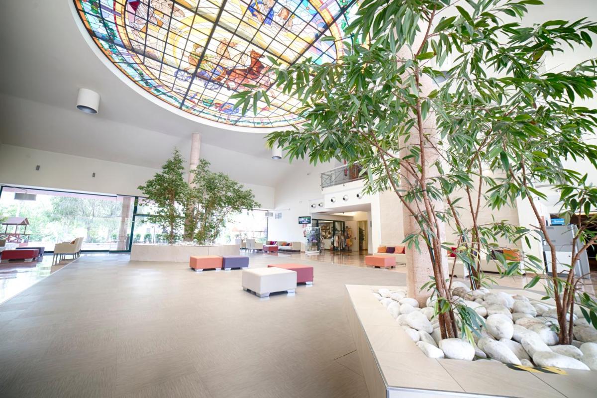 Ohtels Vil·la Romana - Housity