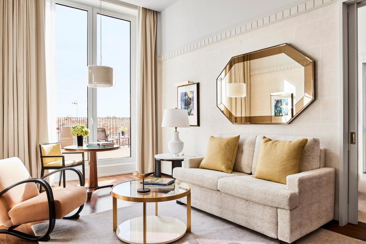 Zona de estar de Four Seasons Hotel Madrid