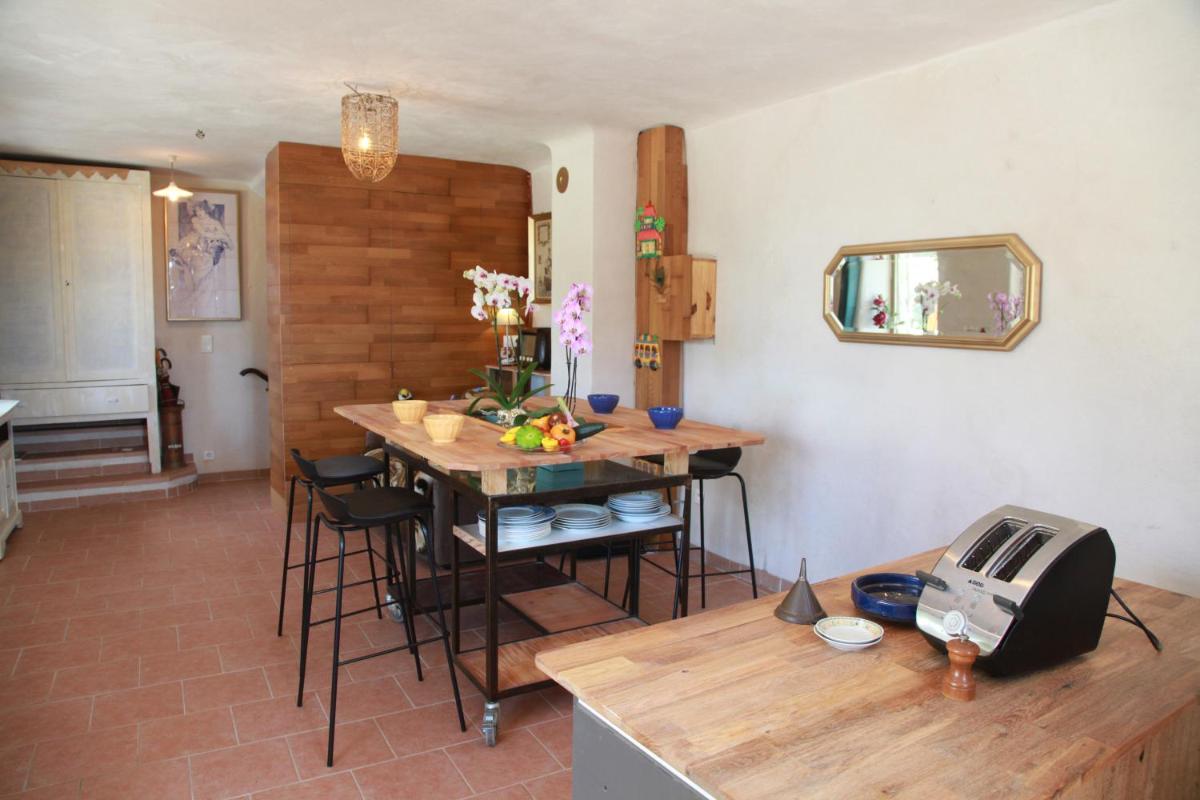 Appartement avec grande terrasse privative en Parc régional du Verdon - Housity
