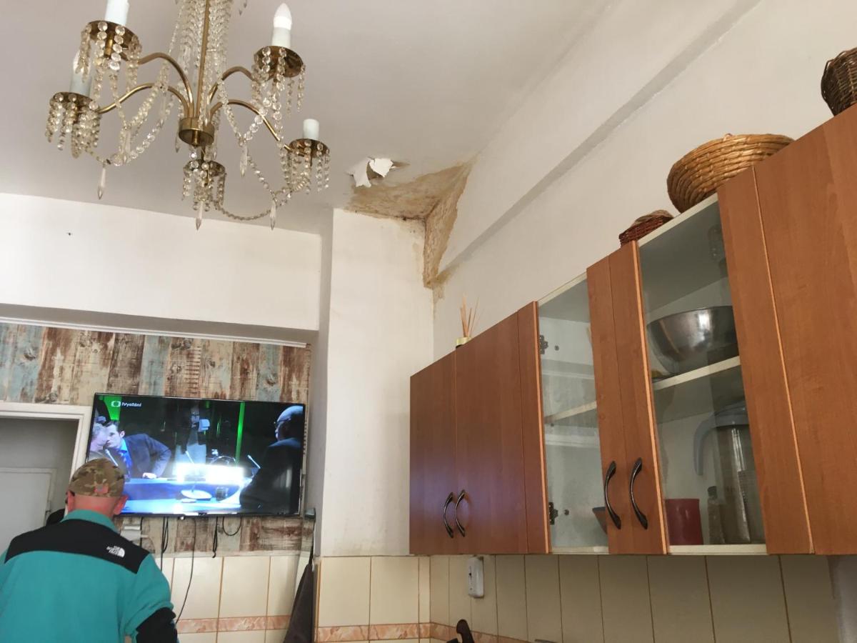 Primo v centru - Housity