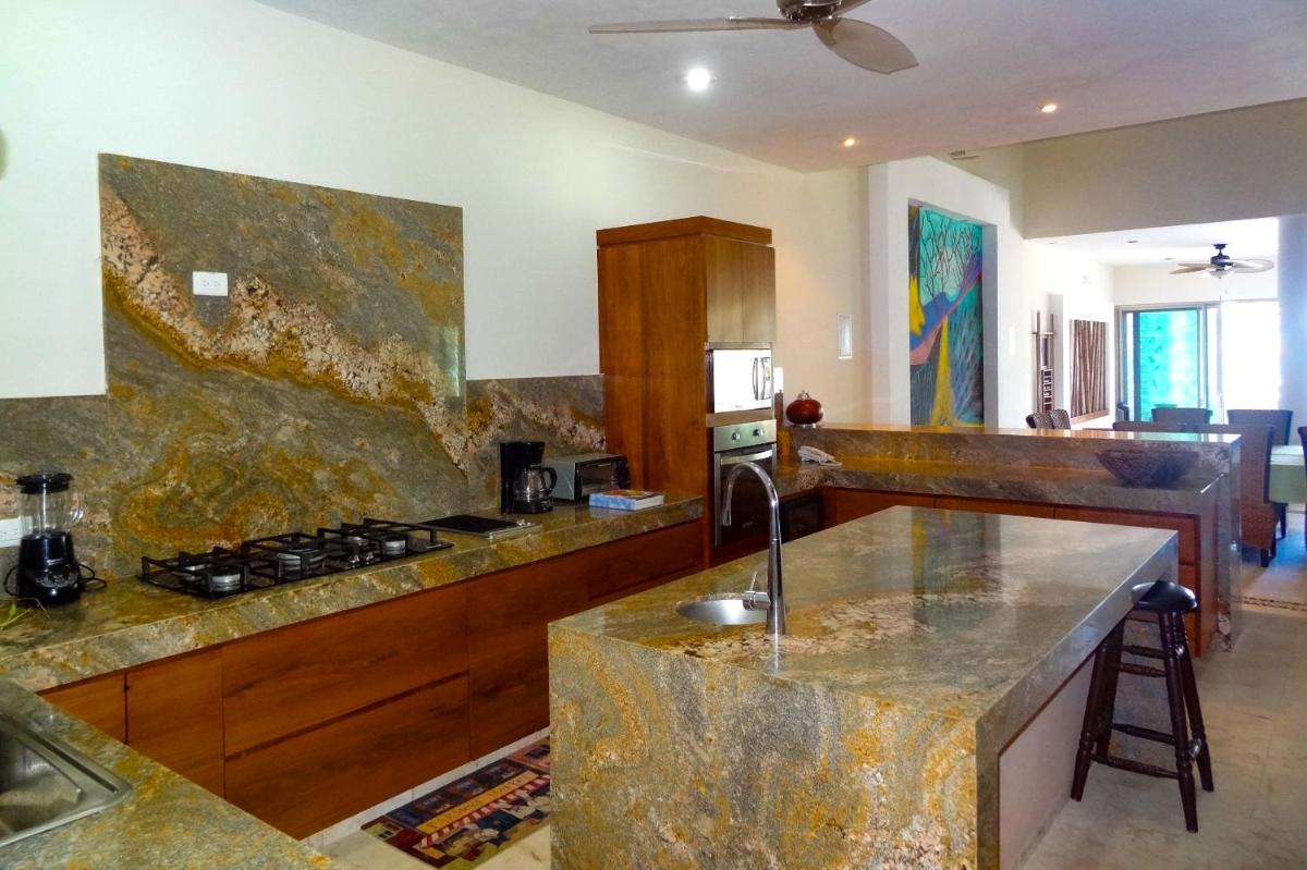 Lemnus Luxury villa walking distance to Chicxulub - Housity
