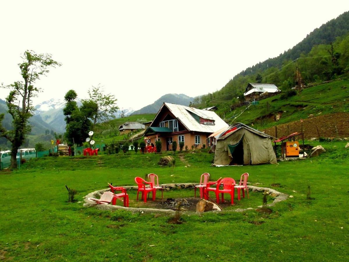 River Front Guest House - Housity