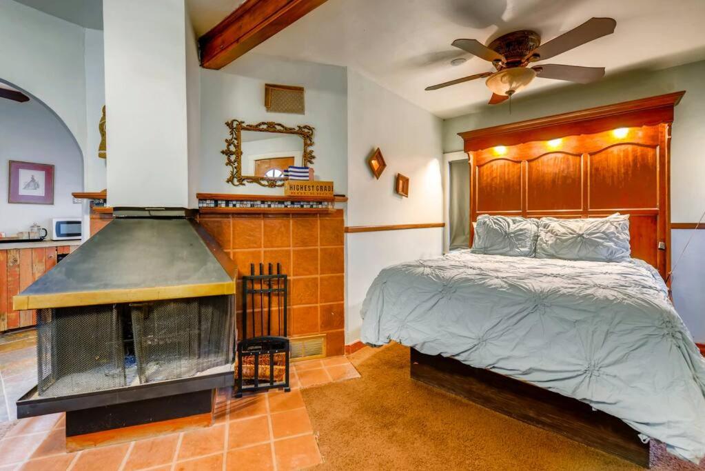 Cliff House Lodge and Hot Tub Cottages - Housity