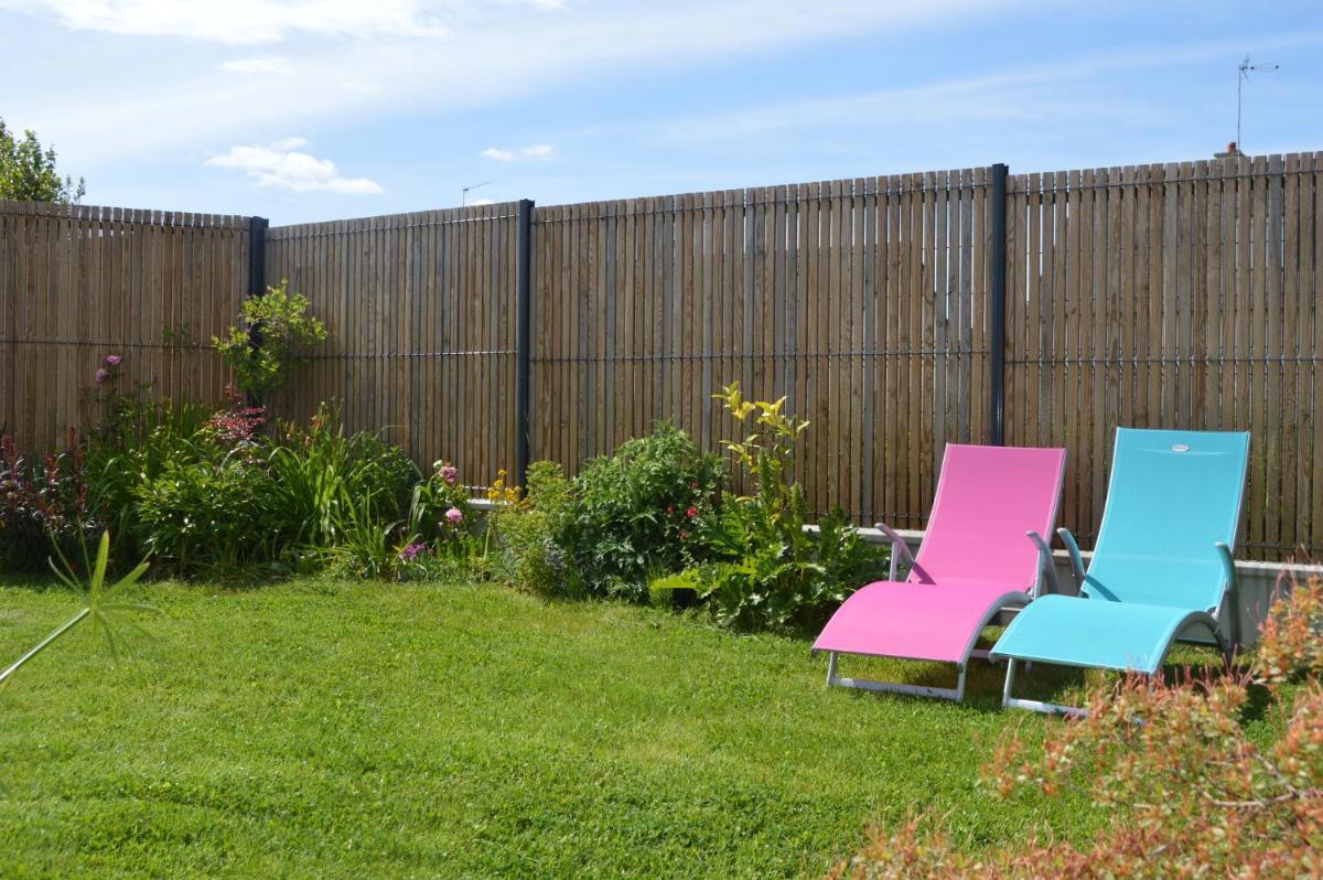 Maison de plain-pied avec jardin à St Méen-le-Grand - Housity