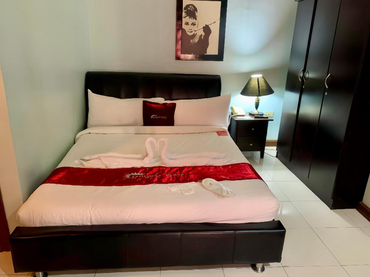 Holiday Plaza Hotel Tuguegarao City - Housity