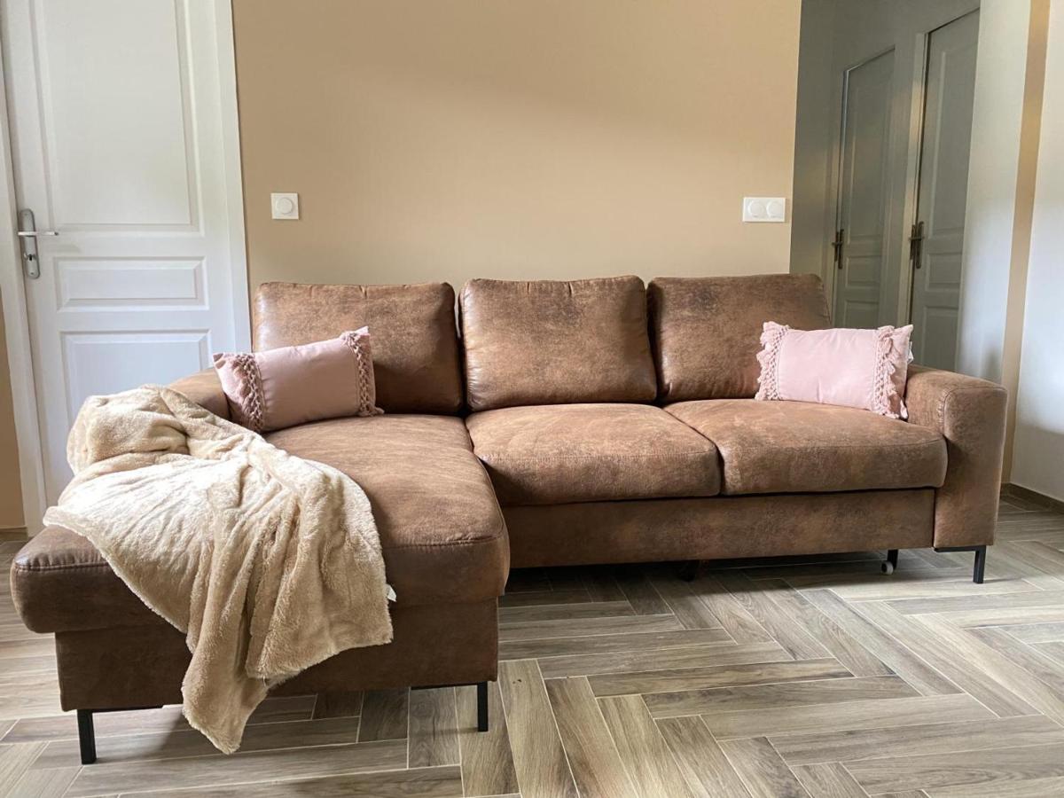 Gîte de charme près du Zoo de Thoiry, jardin clos, tout inclus, wifi, idéal famille. - FR-1-527-6 - Housity
