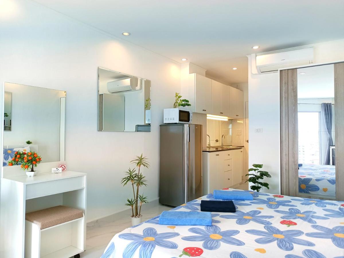 Sea View Beachfront Condos Pattaya Jomtien Beach - Housity