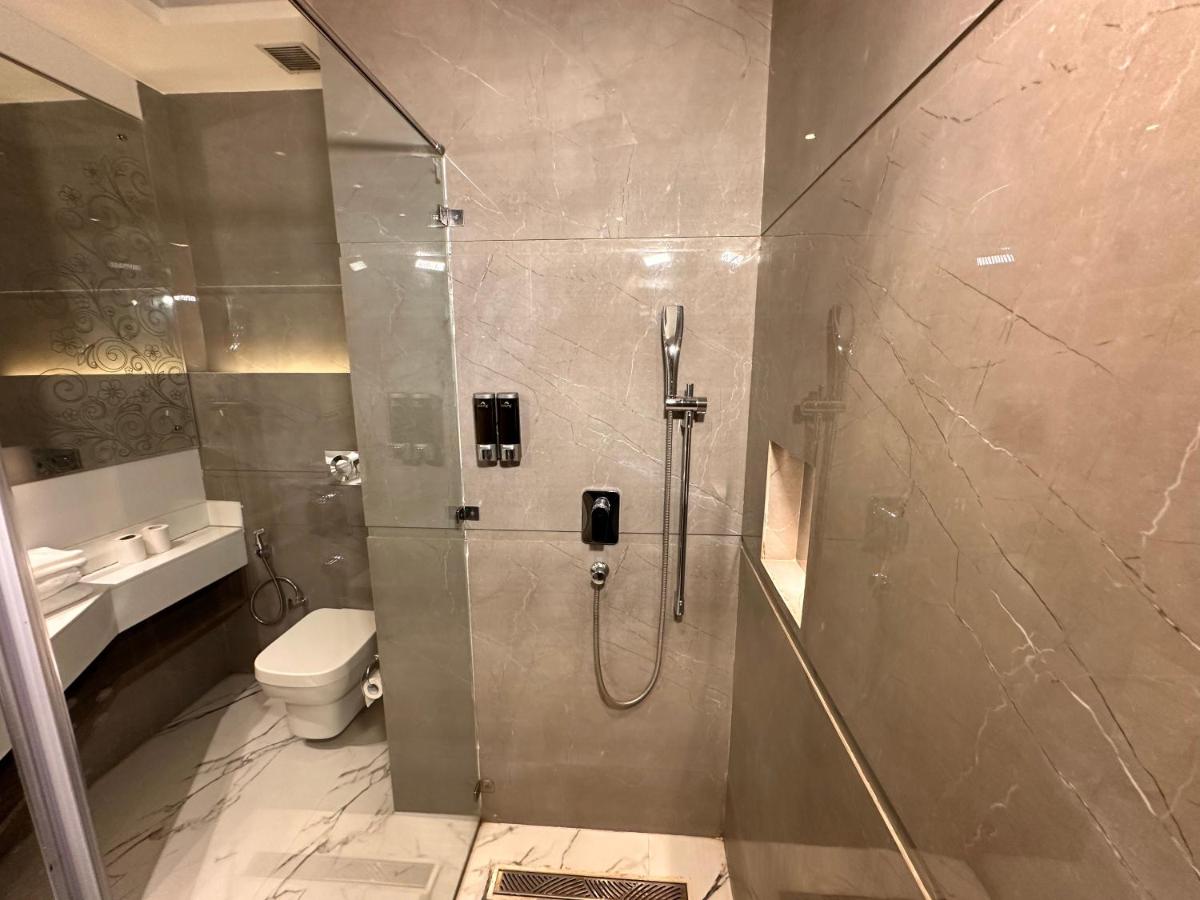 Devrath By Big Bite Resort - Housity