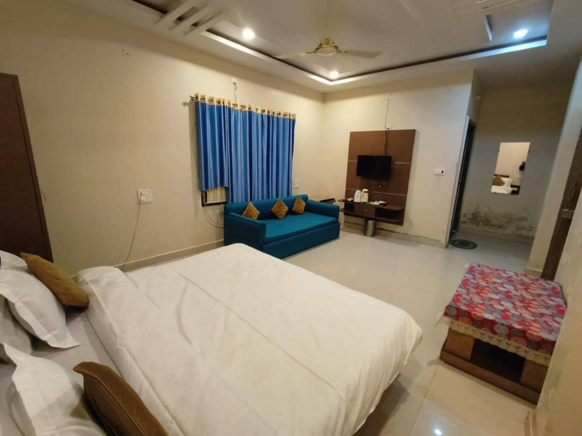 Hotel Basant Palace - Housity
