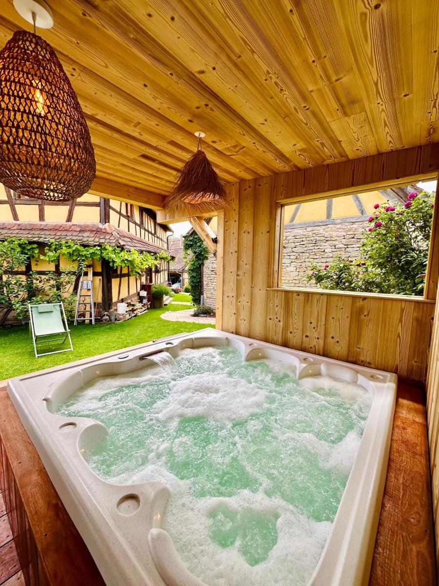 Gîte Le Chut - Piscine & Jacuzzi - 11 à 14 personnes - Housity