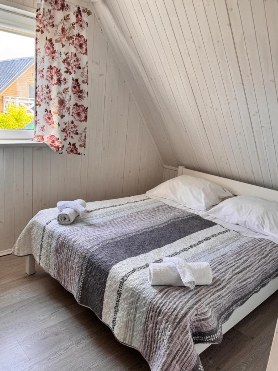 Apartamenty Maja -Pokoje - Domy wakacyjne -Basen Podgrzewany -Jacuzzi - Housity