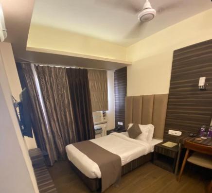 HOTEL KRRISH - Housity