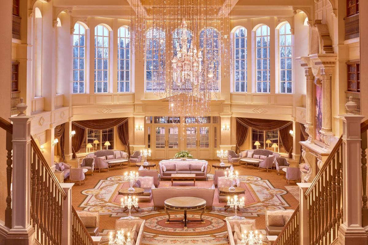 Coin salon dans l'établissement Disneyland® Hotel
