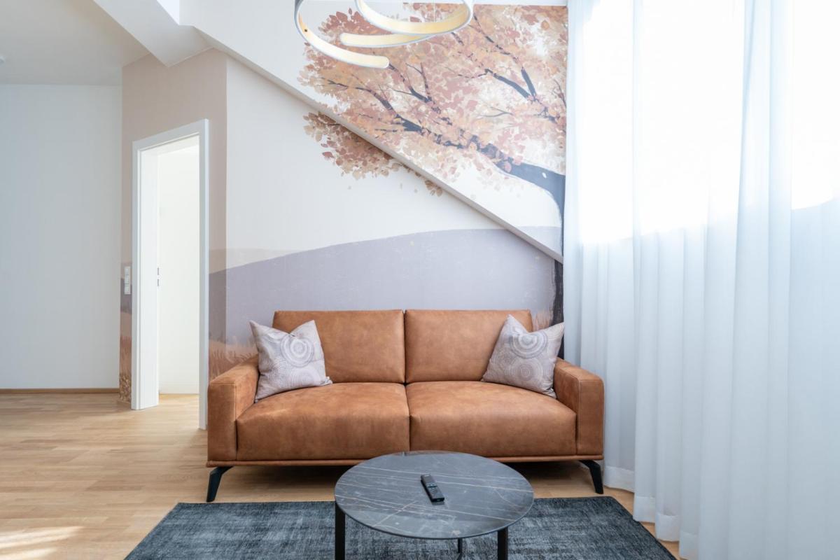 Exclusive 70 m2 Suite with Balcony and Air Conditioning - Housity