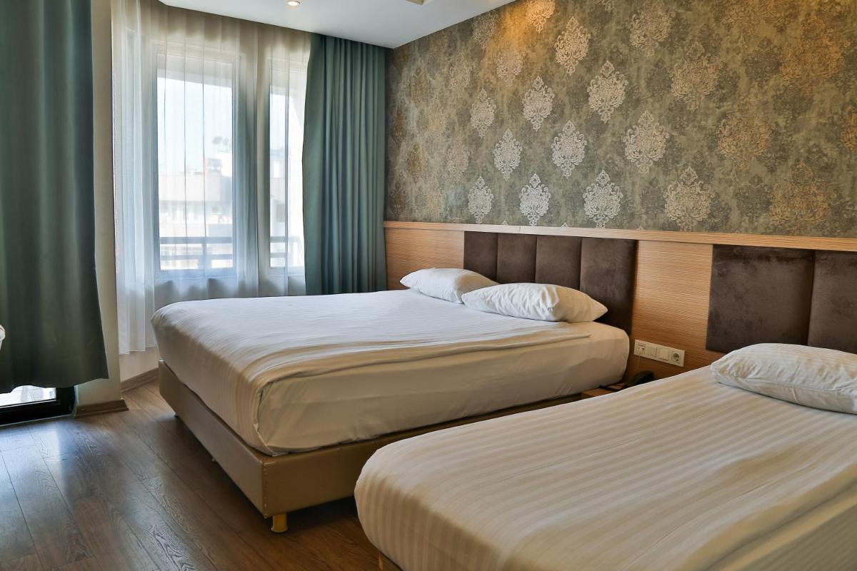 Start Hotel - Housity